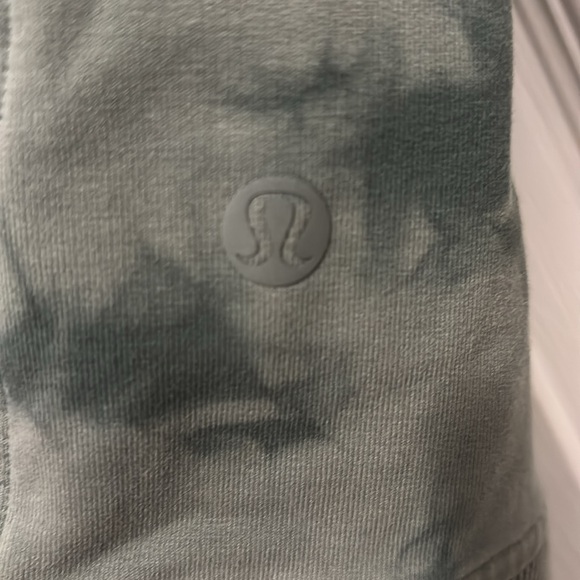 Lululemon zip up - Picture 4 of 6